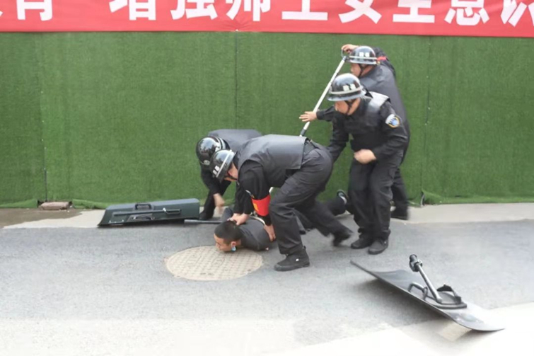 图片3.jpg 图片3.jpg