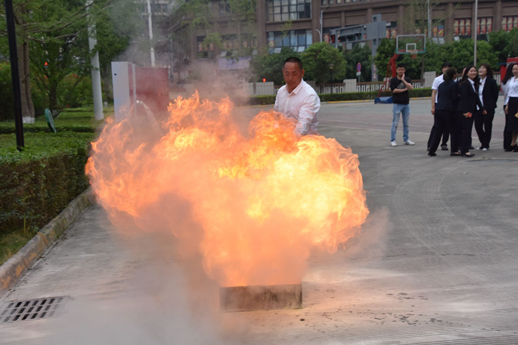 图片4.jpg 图片4.jpg